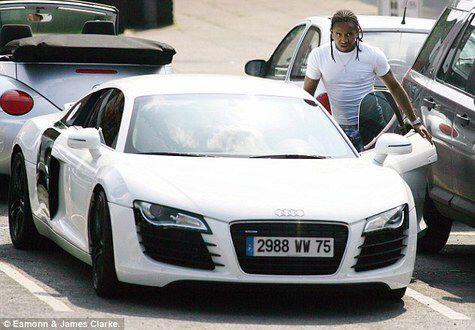 8 Pemain Bola Tersohor Dunia, Pernah Hancurkan Mobil Mereka!