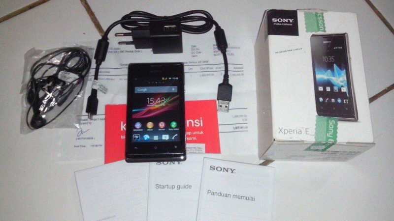 ( wtb ) Sony Xperia E dual...Murah ada Bonus