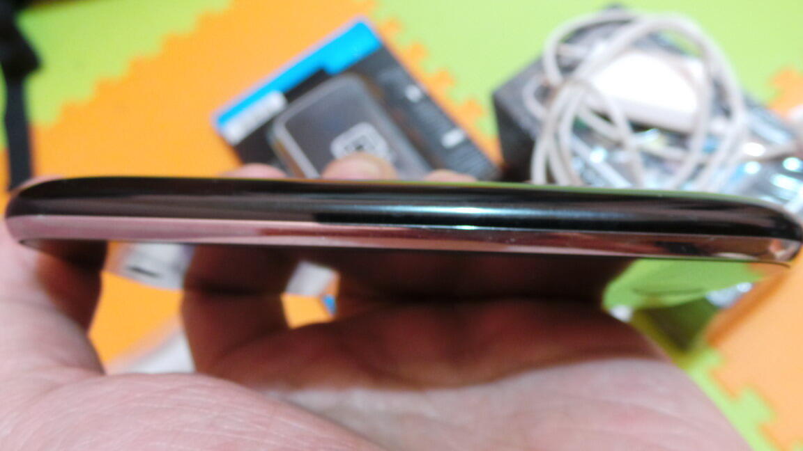 iPhone 3GS fullset Black (+banyak bonus nya)