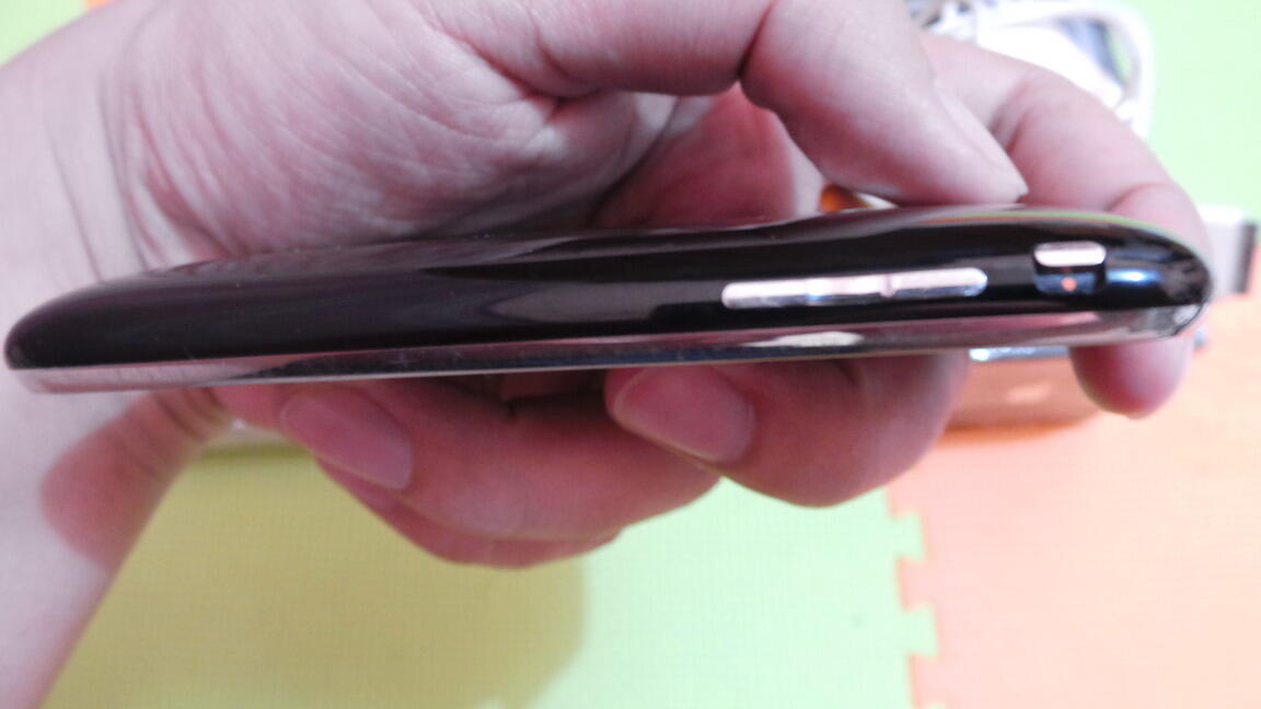 iPhone 3GS fullset Black (+banyak bonus nya)