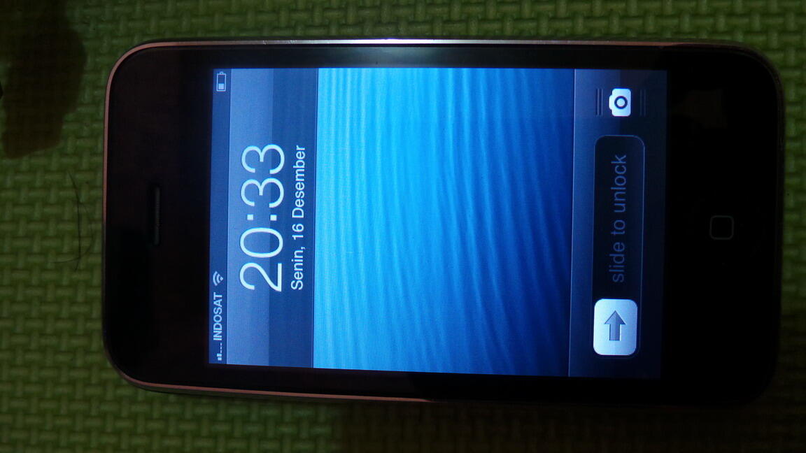 iPhone 3GS fullset Black (+banyak bonus nya)