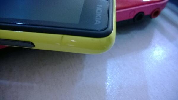 nokia lumia 820 yellow fullset garansi 10 bulan 2,3 aja bandung