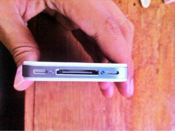 WTS iPhone 4 GSM Mulus Garansi panjang