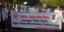 Dokter Demo, Mogok, Ngancam DM yang Lalu artinya : Dokter TOLOL { CaseClosed !!!!!!}