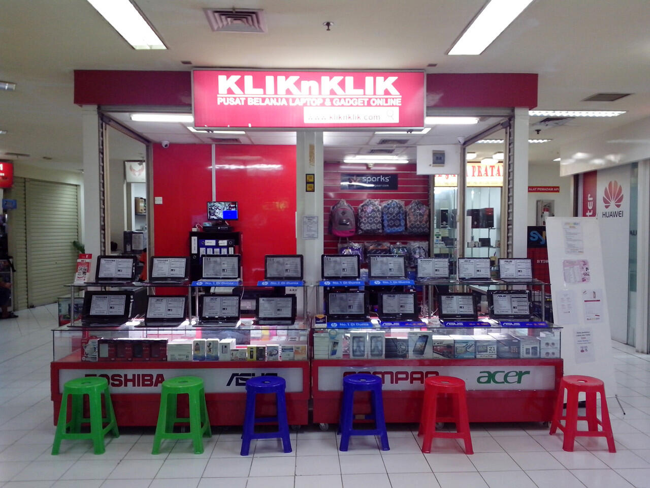 Jual Murah TOSHIBA SATELLITE U945-S4110 DiKLIKnKLIK Cempaka Mas