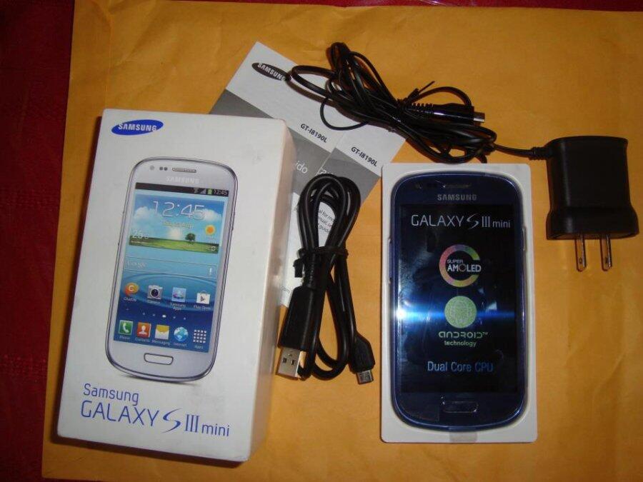 JUAL Samsung Galaxy S III mini hrg 1,7jt minat tlp/sms 085315218734