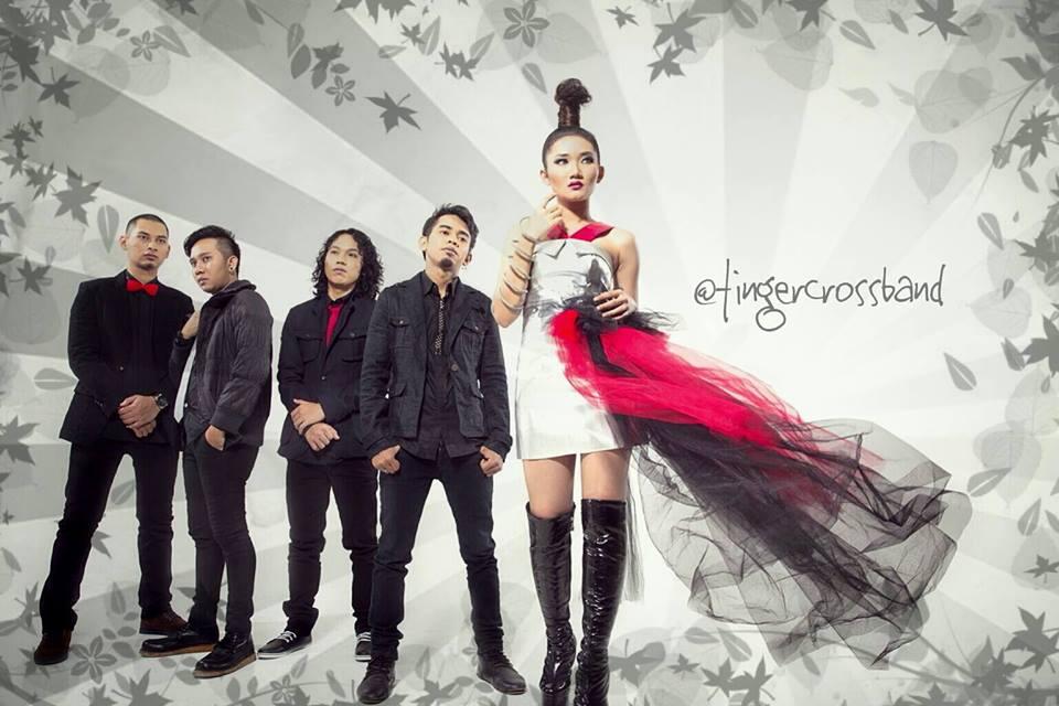 Fingercross Band ,Mencoba menjadi &quot;ICON&quot; baru di Blantika Musik Indonesia