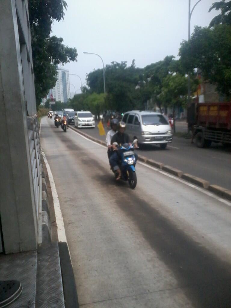 bendera Kuning masuk Jalur Busway