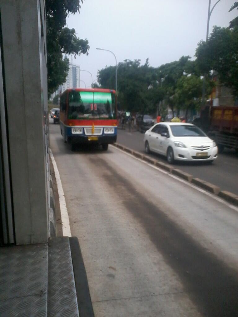 bendera Kuning masuk Jalur Busway