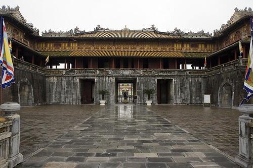 VIETNAM : Complex of Hué Monuments