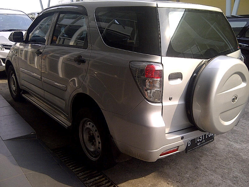 Daihatsu Terios TS silver matic 2012,harga nego