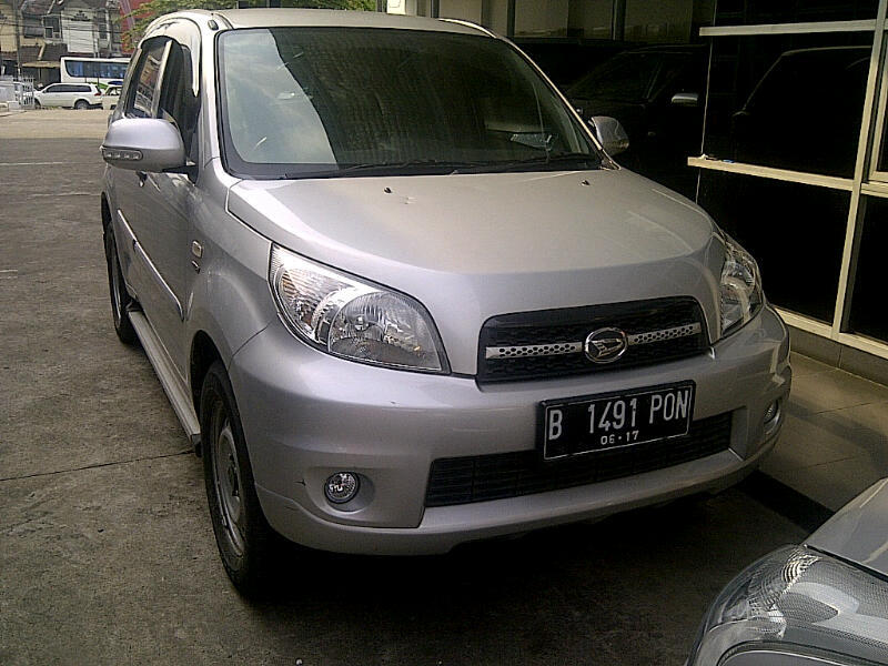 Daihatsu Terios TS silver matic 2012,harga nego