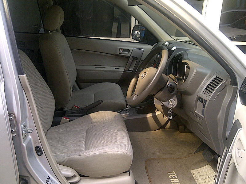 Daihatsu Terios TS silver matic 2012,harga nego