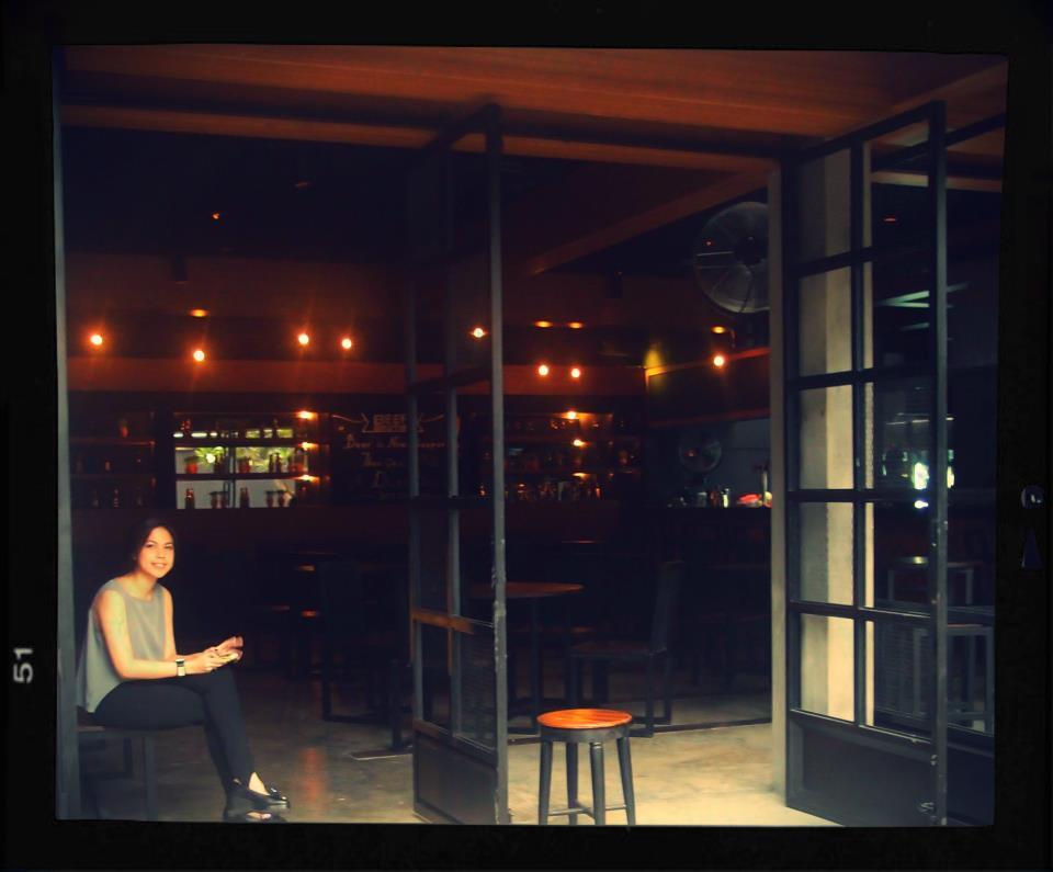 BEER BROTHER Bar & Kitchen (Waiter, pelayan, PR, Host, Kichen, Bartender)
