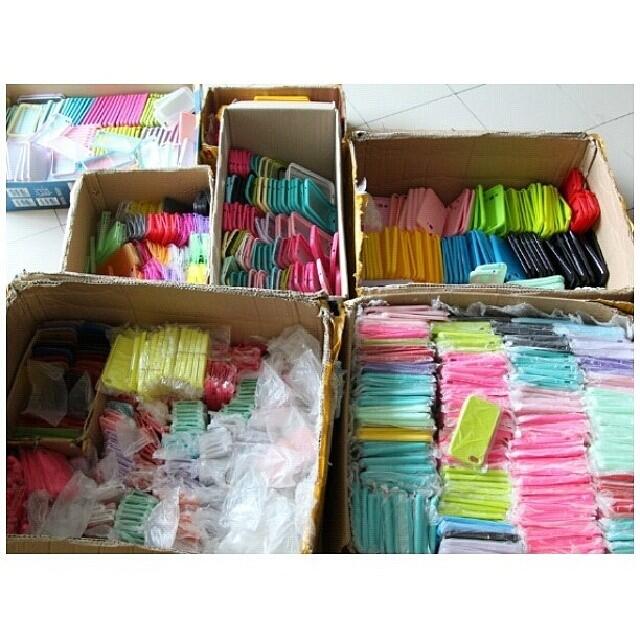 casing iPhone dan Samsung