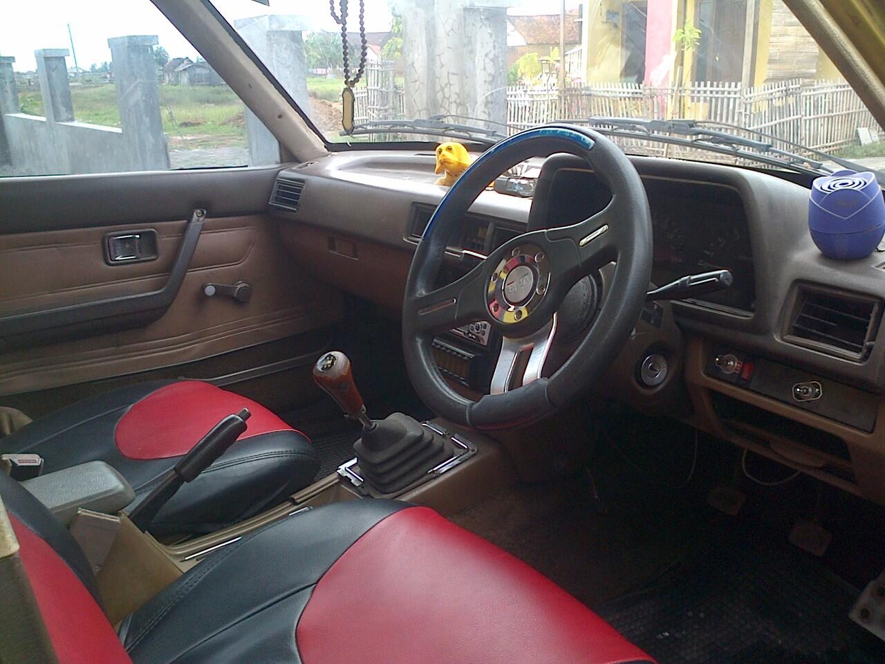 Dijual Mazda 626 Tahun 1981 Asal Laku