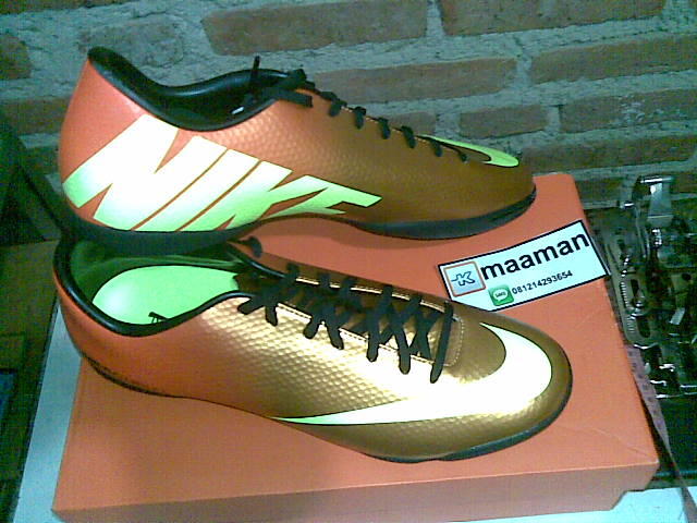 Nike Mercurial Victory IV IC Sunset BNIB