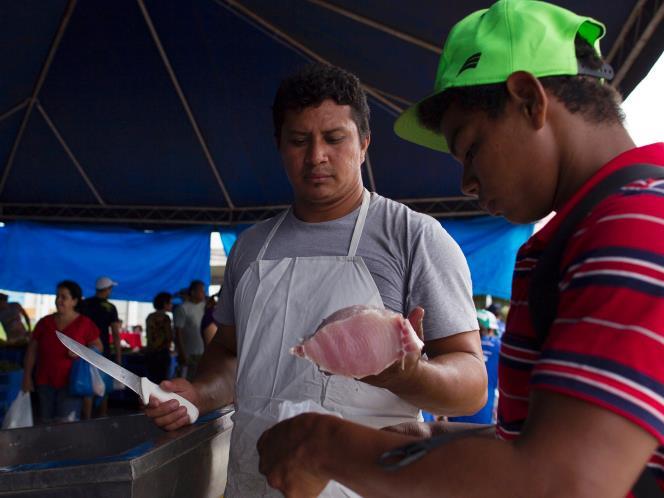 Sadisnya Perburuan Ikan Purba Di amazon