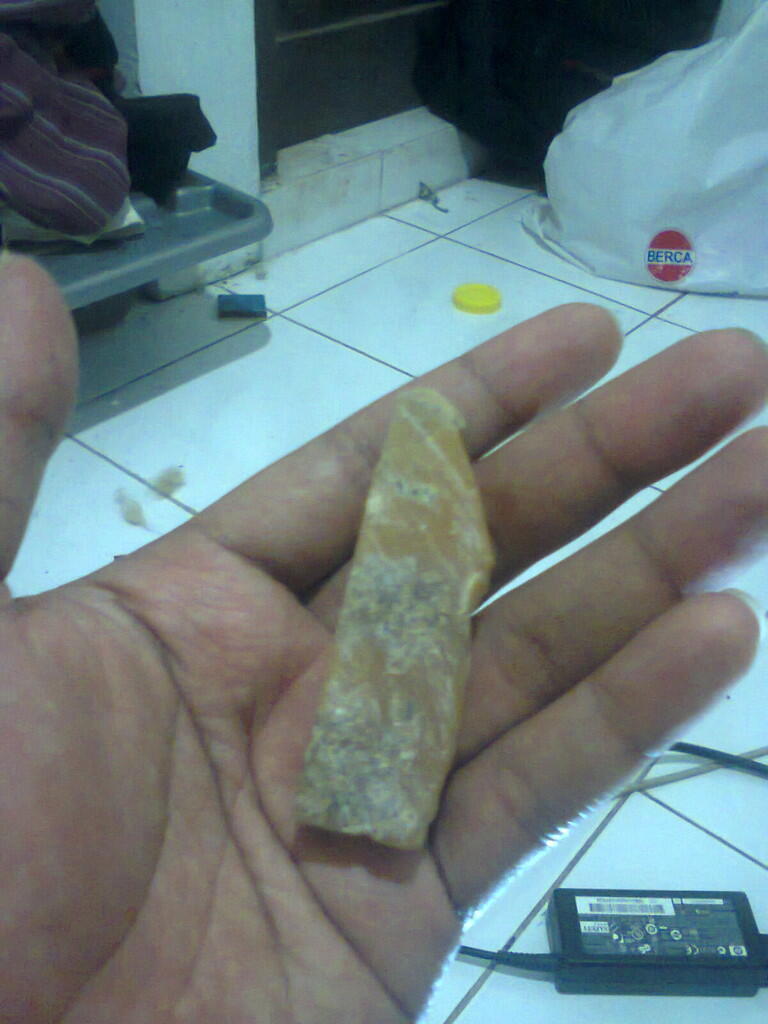MAU JUAL ROUHG batu koneng/ batu sabun/ Tianhuang / Jin Tianhuang dari Sukabumi