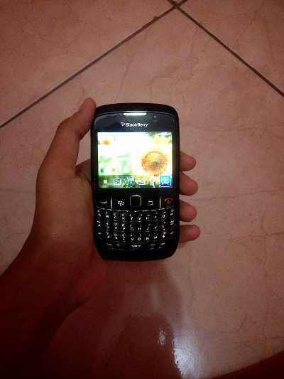Blackberry BB Gemini 8520 FULLSET MULUS Bandung
