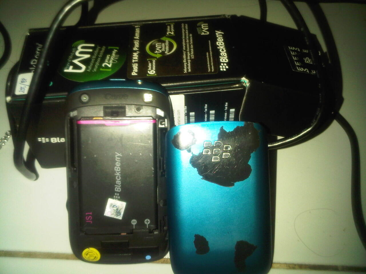 dijual bb amstrong full set murah bisa tukar tambah dgn torch 2