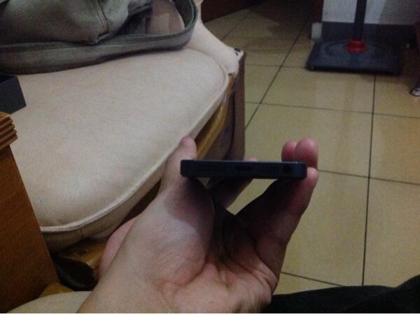 Iphone 5 16GB hitam COD jakarta