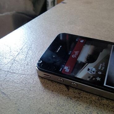 iphone 4 16gb fu Malang pasti murah.. cek dulu