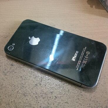 iphone 4 16gb fu Malang pasti murah.. cek dulu