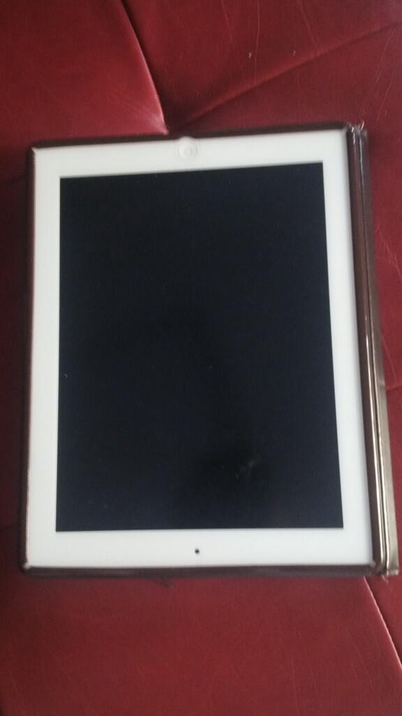 jual ipad 3 white 32GB, wifi+celular fullset