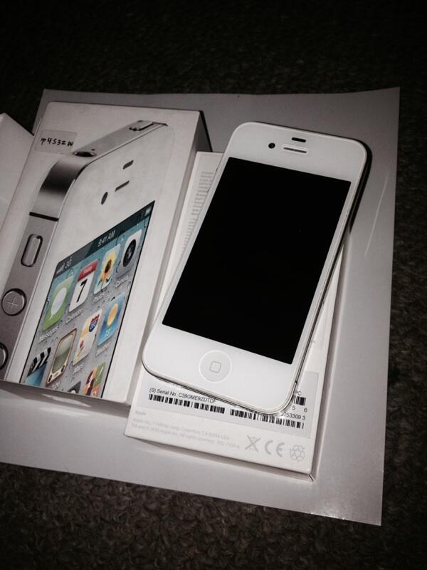iPhone 4s white 32Gb mulus bandung