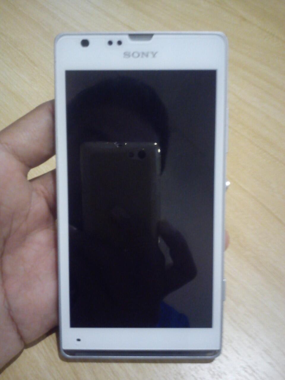 Xperia SP fullset + Garansi + Bonus tt e1 451g