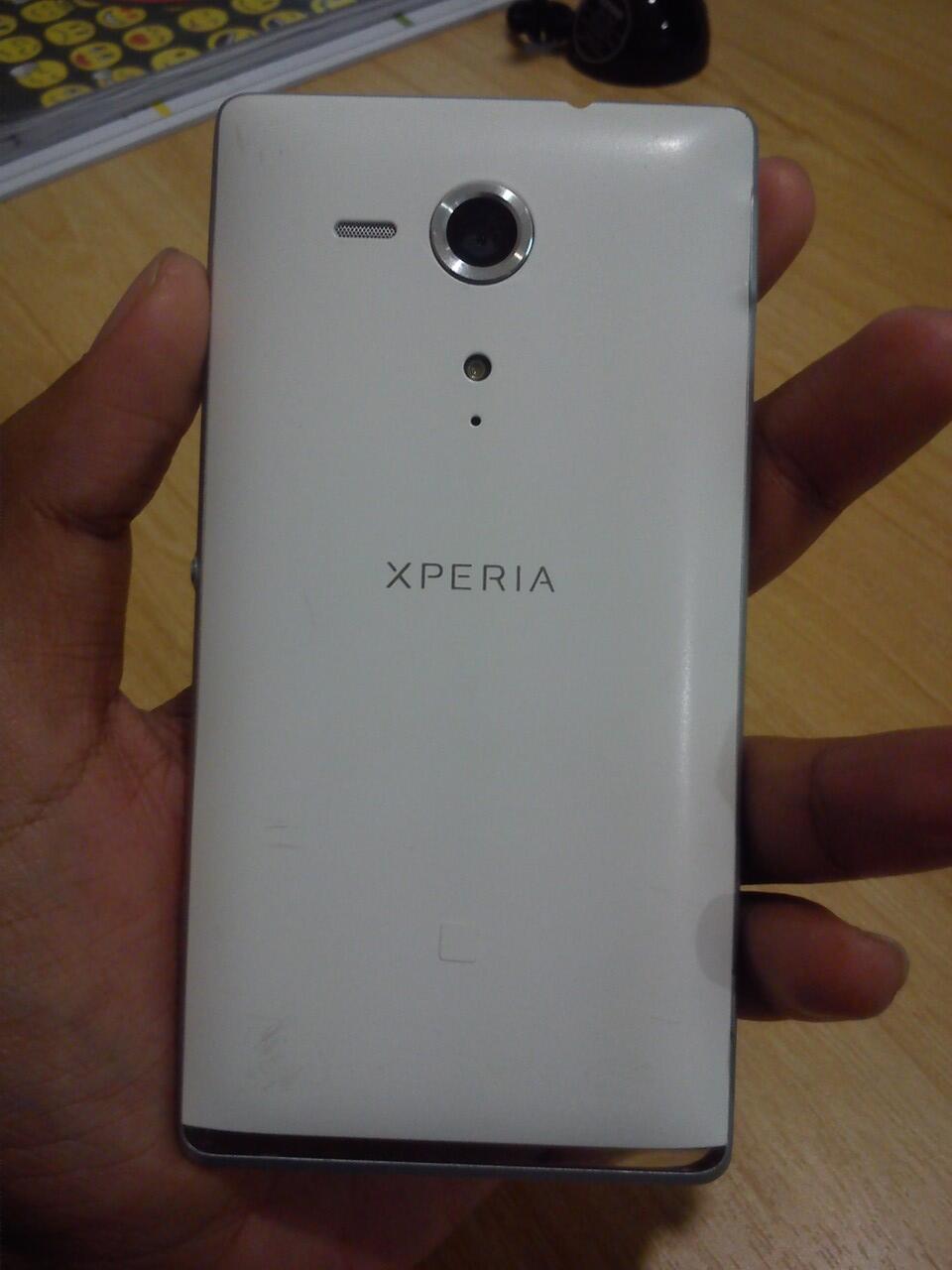Xperia SP fullset + Garansi + Bonus tt e1 451g