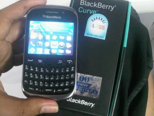 bb 9320 armstrong hitam mulus mumer.jogja