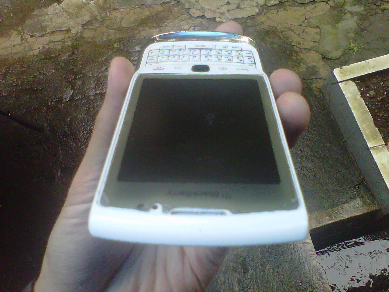BB Torch 9800 White. Body Mulus n Orisinil, masih garansi, COD SOLO