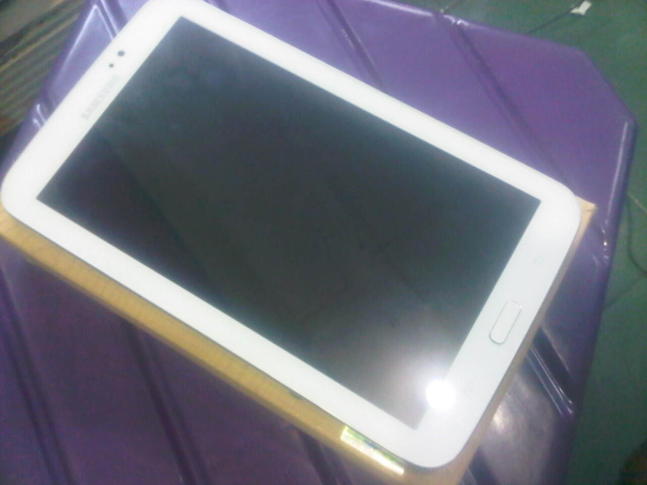 Galaxy Tab 3 7.0 (SM-T210) white wifi only mulussss (arab)