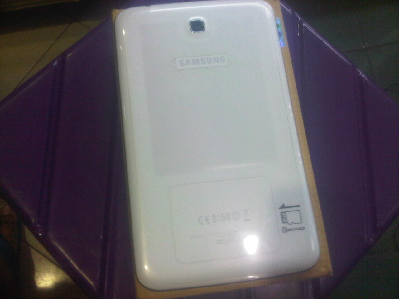 Galaxy Tab 3 7.0 (SM-T210) white wifi only mulussss (arab)