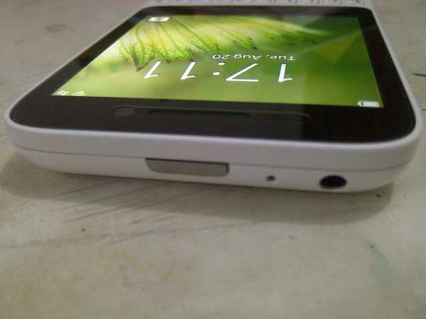 blackberry Q5 white batangan