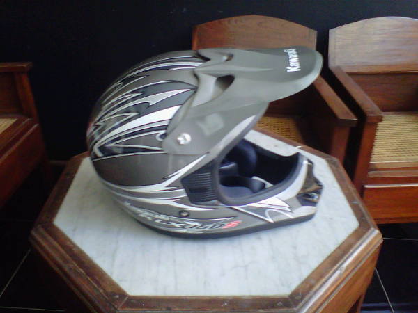 Helm kawasaki KLX 150...Bandung