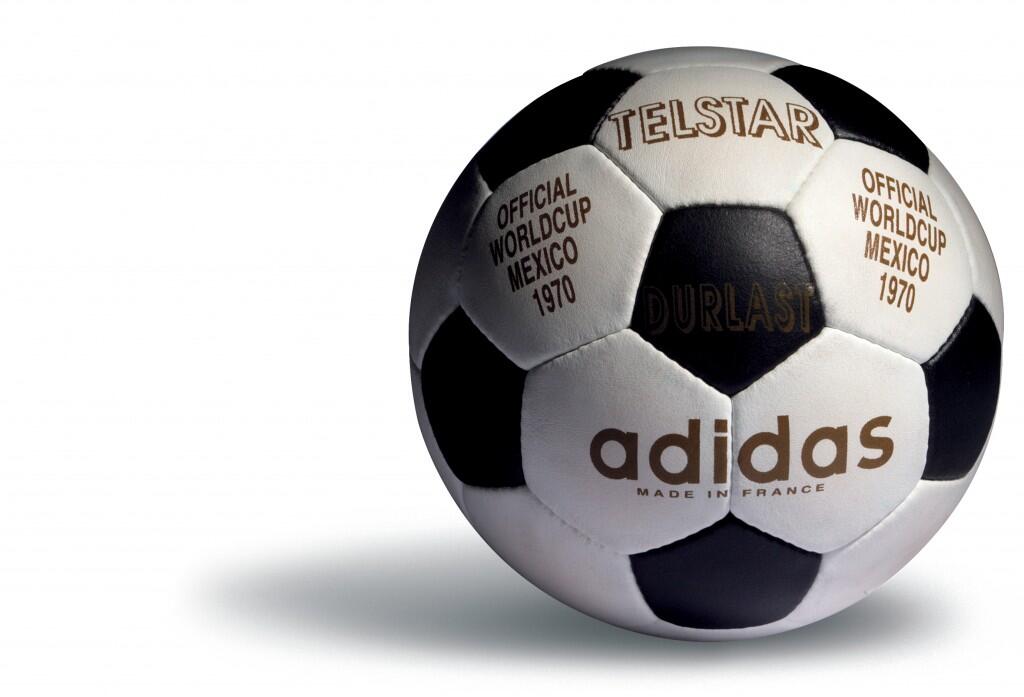 Mengapa Warna Bola Pada Umumnya Hitam dan Putih?