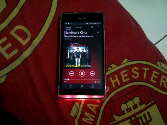 Xperia sp 2 minggu pakai like new murmer
