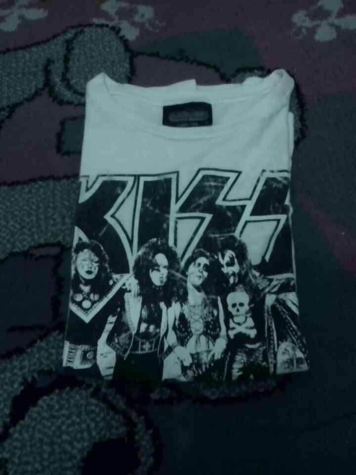 WTS shirt KISS glow in the dark longsleeve