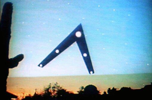 Kisah Nyata Pertempuran Militer Melawan UFO!