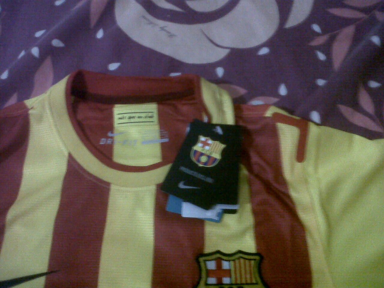 Jersey BARCA AWAY 13-14 (player issue), MAN.CITY HOME 12-13 and CHAMBRAY ZULE