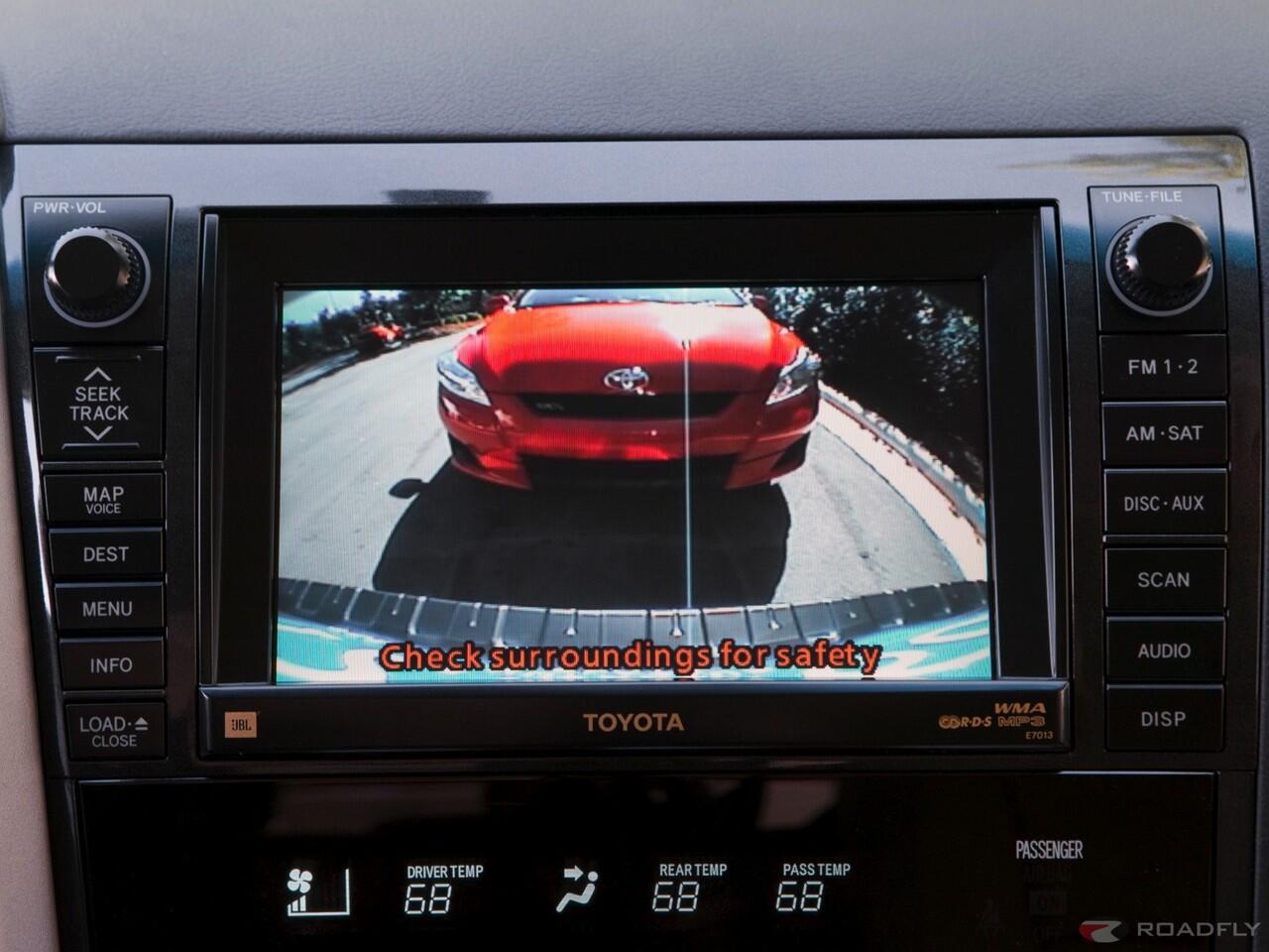 yang ada kamera parkir di mobilnya, masuk !