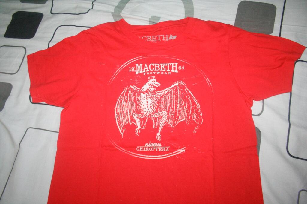 (cuci gudang 1) 2 baju macbeth 100% ori bandung