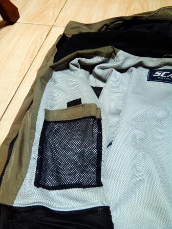 Jaket The North Face, Jaket Escape, Sepatu Outdoor Columbia, Celana Cargo Uniqlo
