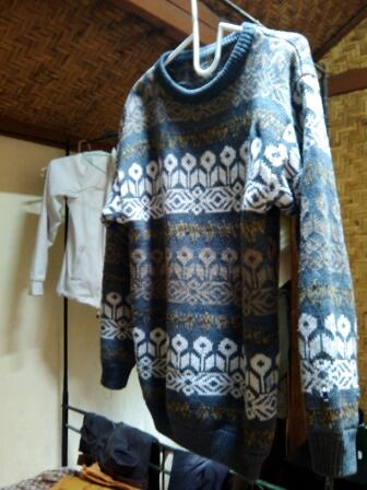 Jaket The North Face, Jaket Escape, Sepatu Outdoor Columbia, Celana Cargo Uniqlo