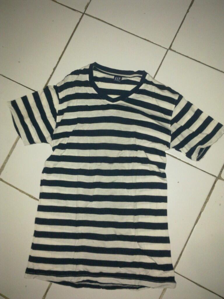 baju garis GAP