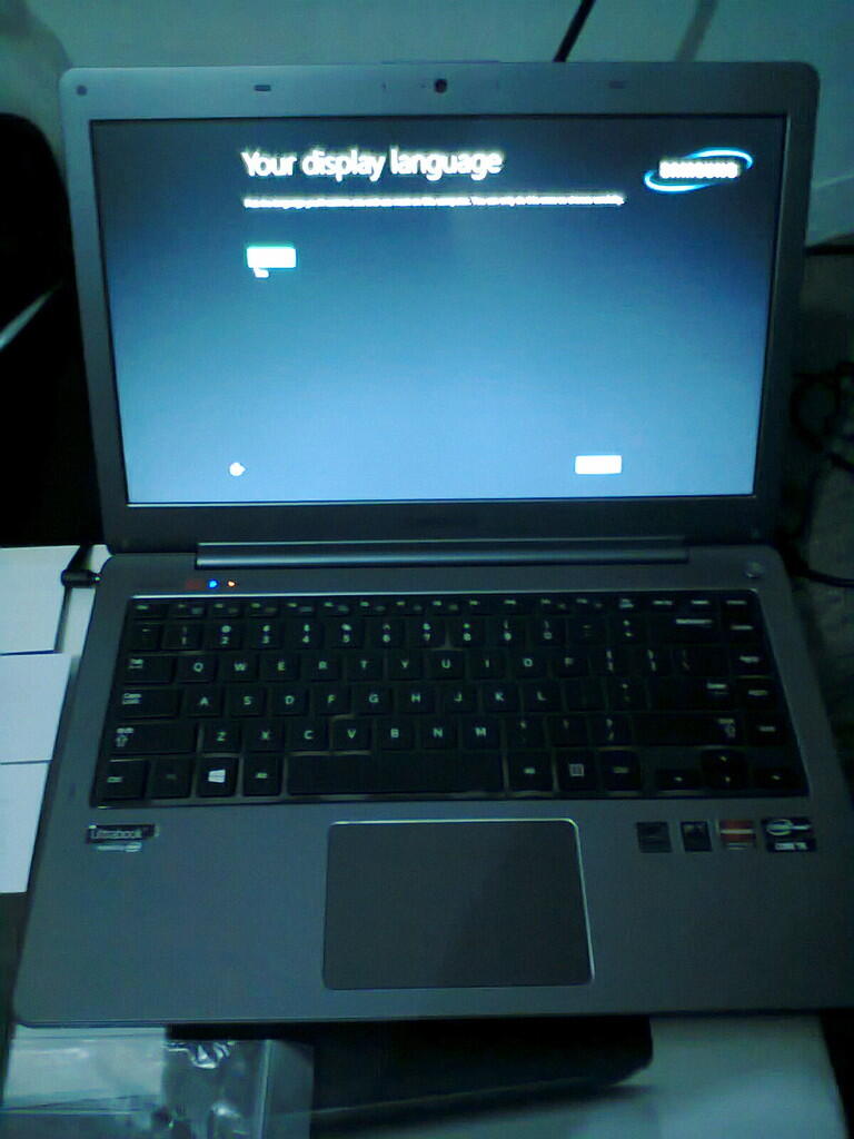 Samsung ATIV BOOK 5 NP530U4E-S01ID belum satu bulan harga nego