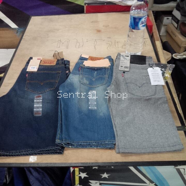 terjual celana dan baju levis 100 original import terjual celana dan baju levis 100 original import